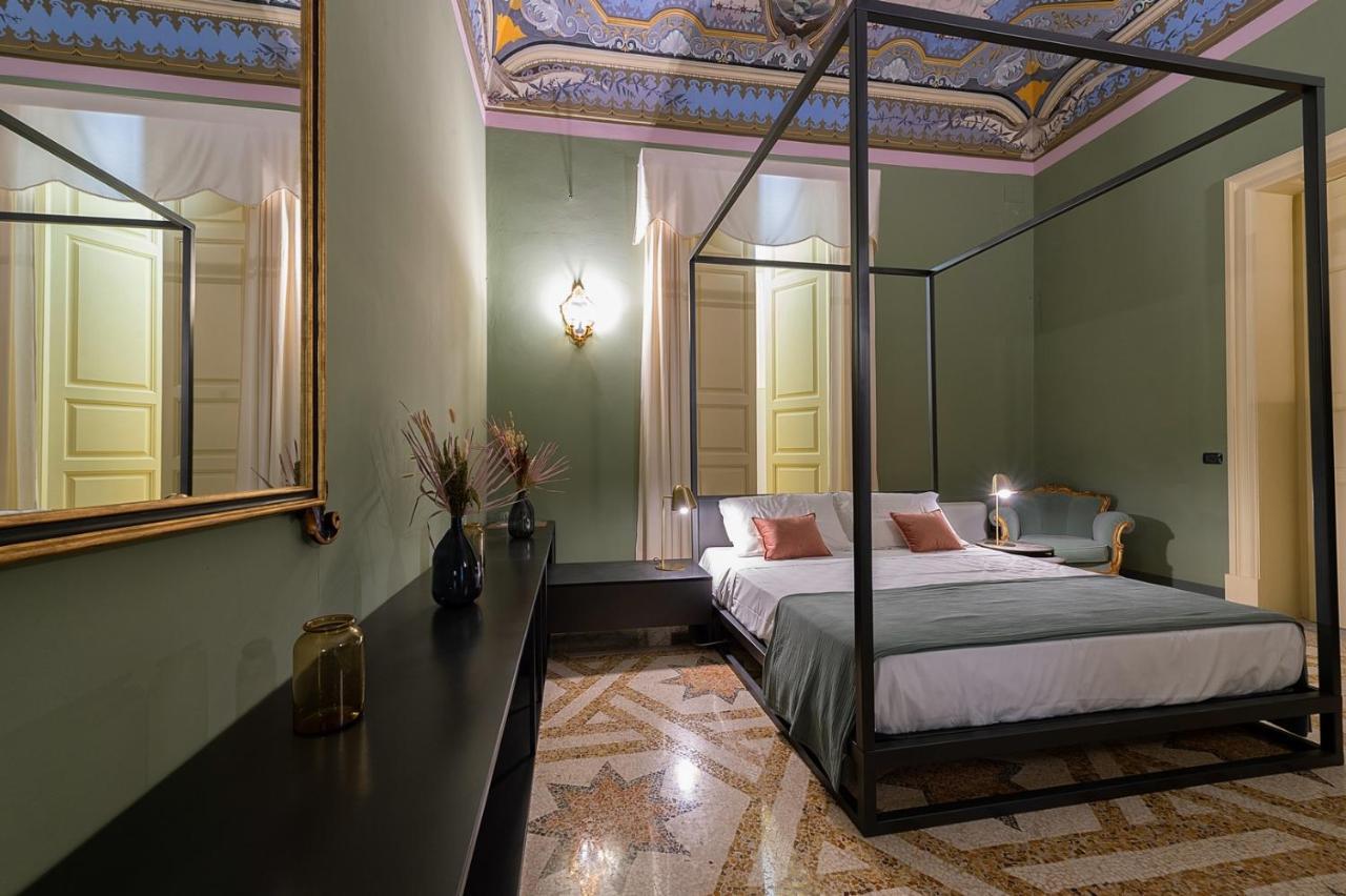 Bed and Breakfast Palazzo Francesco Grassi Aradeo Exterior foto